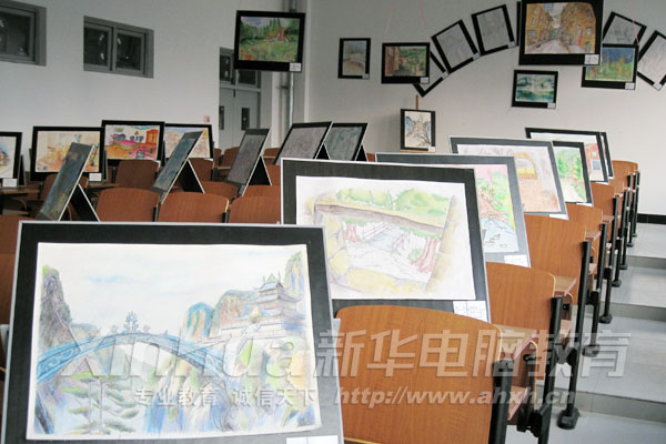 作品展大廳