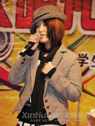 學子深情演唱