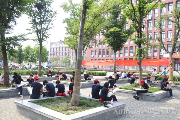 藝術寫生大賽現場