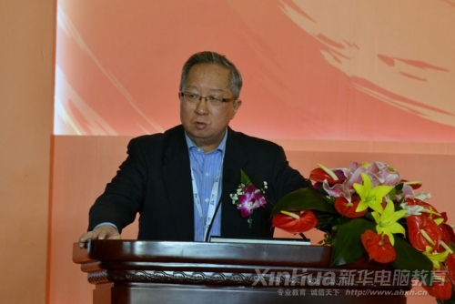 中國互聯(lián)網協(xié)會副理事長高新民作互聯(lián)網總結報告