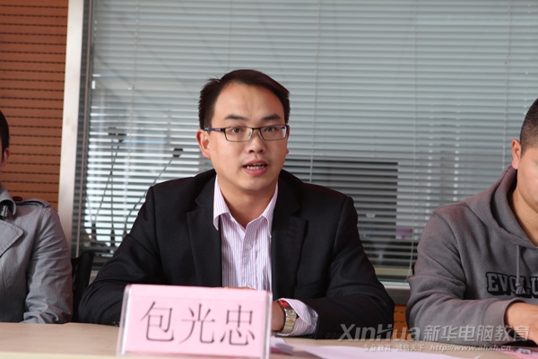 創(chuàng)業(yè)培訓(xùn)師代表包光忠在開班儀式上講話