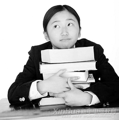 初高中生因?qū)W習(xí)壓力大而厭學(xué)