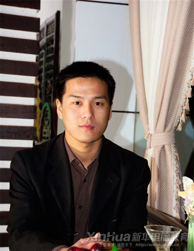 工作中的孫健